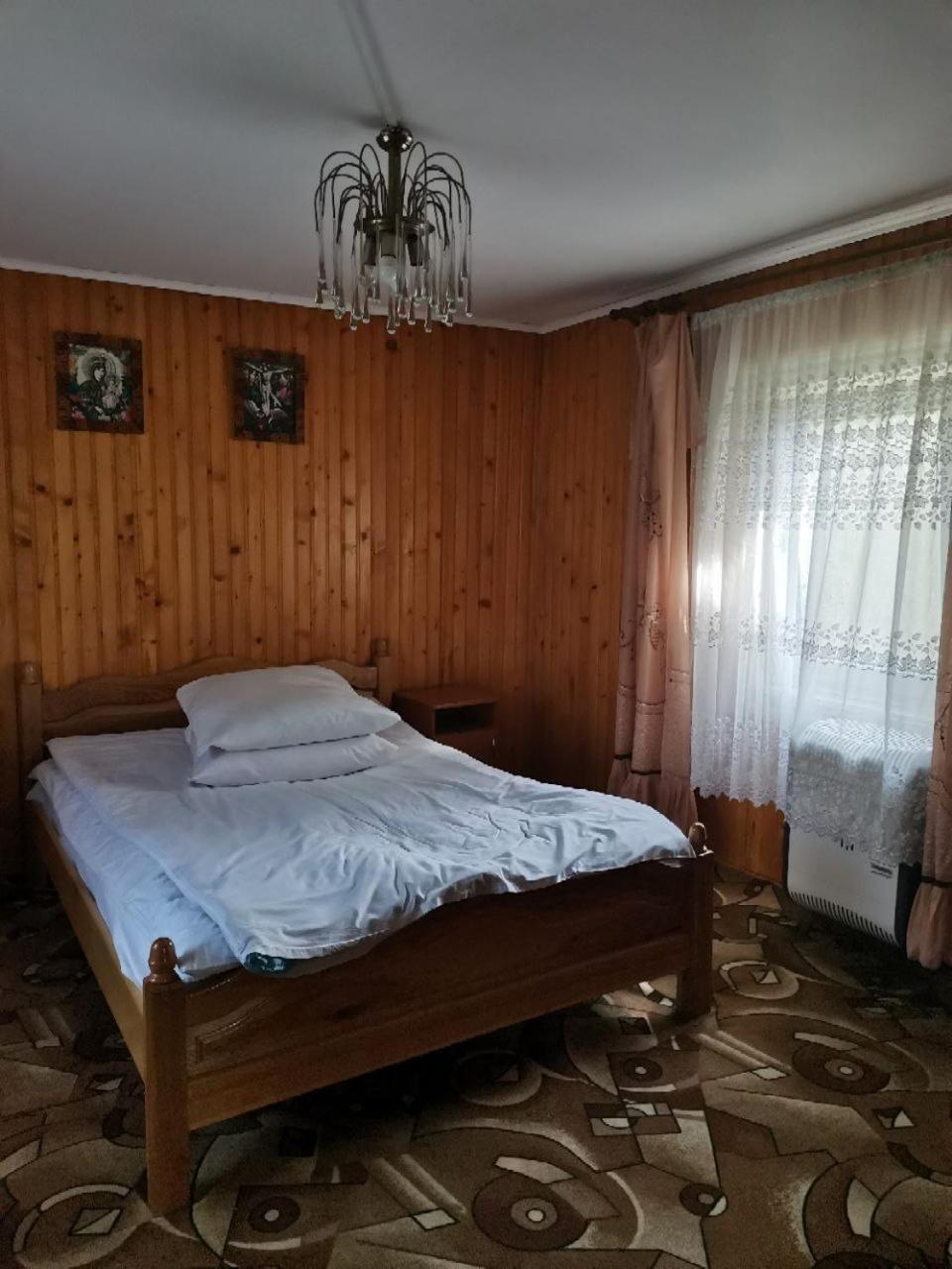 У Вуйка Івана Villa Yaremche Exterior photo